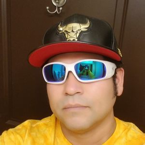 Meet your Posher, Daniel